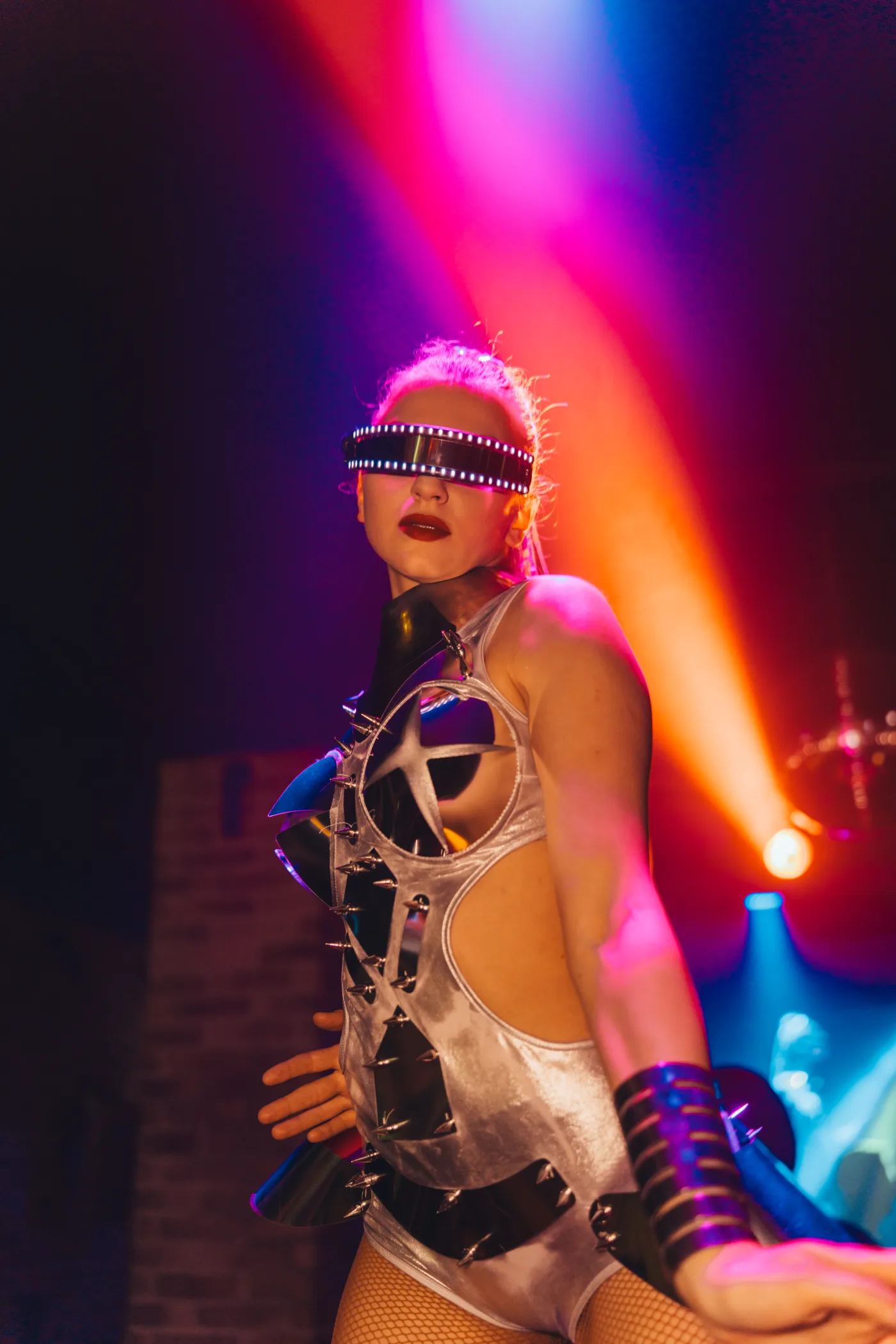PERFORMERS photo 11